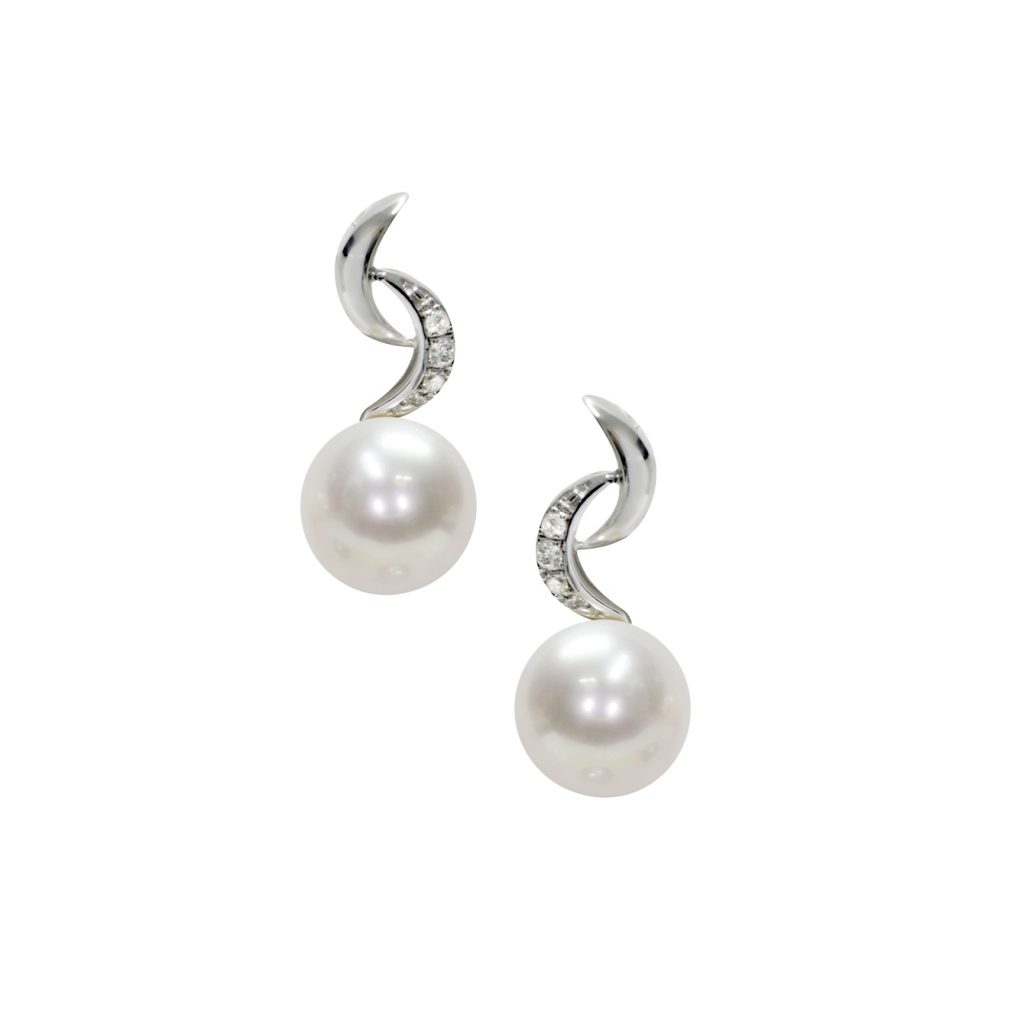 Orecchini in Oro bianco 750‰ Diamanti ct 0,036 Perle Akoya 7x7½mm